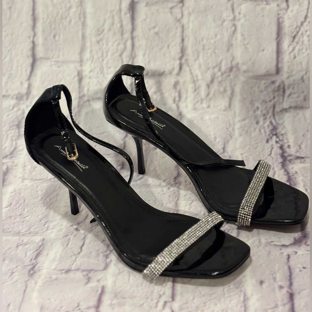 🔵”NWOT” ANNE MICHELLE Black Ankle Strap Heels with Rhinestone Detailing - Picture 4 of 6